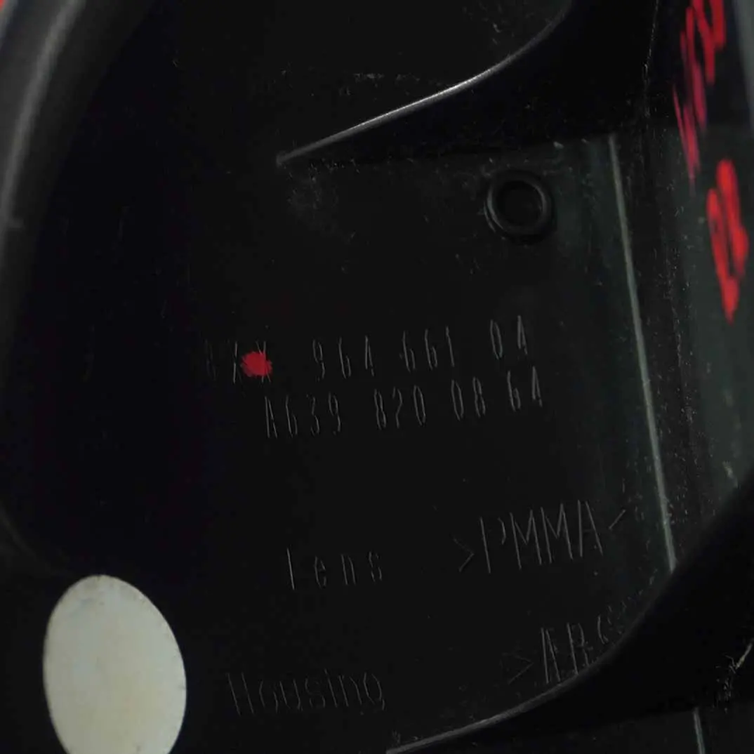 Lampe Reflektor Mercedes W639 Vito Hinten Rechts Tür Reflektion für mit Teilenummer A6398200864 Lampe Reflektor Mercedes W639 Vito Hinten Rechts Tür Reflektion - SKU A6398200864 - Teilenummer A6398200864