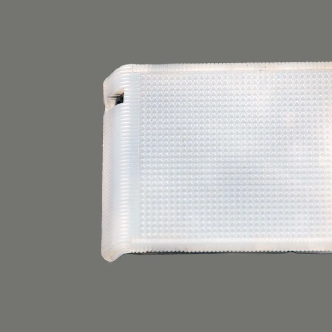 Lampe Interieure De Lecture Couverture Blanche pour Mercedes Vito W639 à propos du numéro de pièce A6398200901 Mercedes Vito W639 Lampe Interieure De Lecture Couverture Blanche - SKU A6398200901 - Numéro de pièce A6398200901