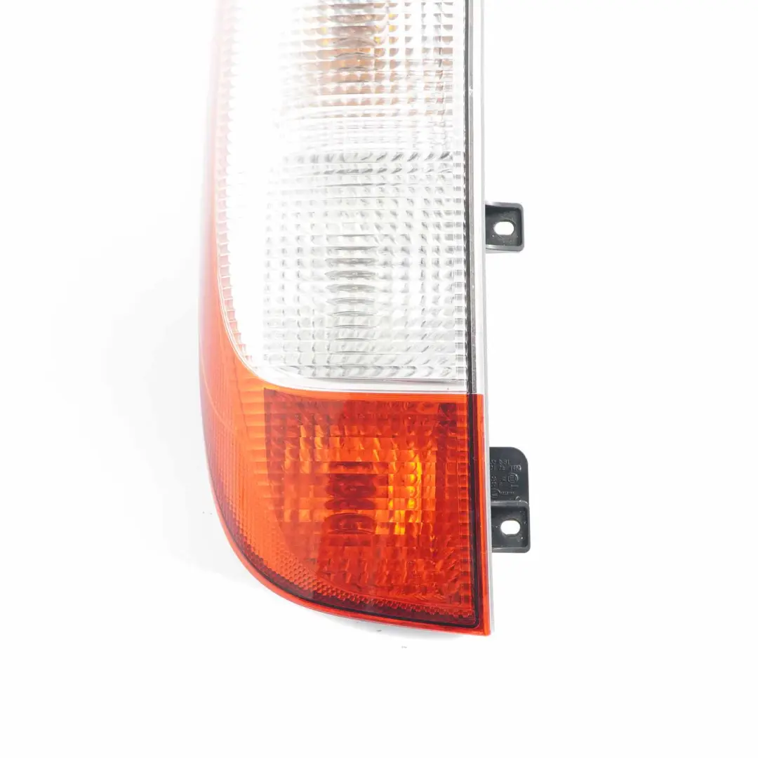  Feu arrière Mercedes W639 Vito Viano latéral gauche - SKU A6398201664 - Numéro de pièce A6398201664