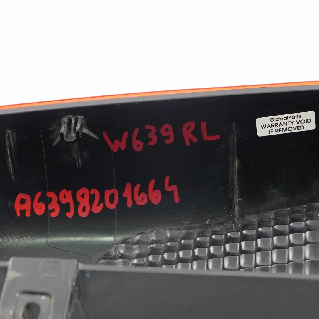 Feu arrière Mercedes W639 Vito Viano latéral gauche pour à propos du numéro de pièce A6398201664 Feu arrière Mercedes W639 Vito Viano latéral gauche - SKU A6398201664 - Numéro de pièce A6398201664
