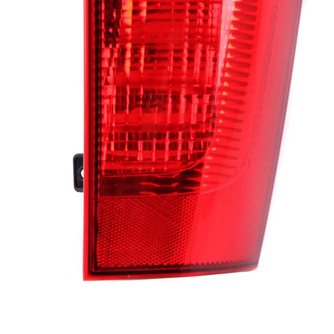Feu Arrière Gauche Tail Light Side Panel pour Mercedes W639 Vito à propos du numéro de pièce A6398201664 Mercedes W639 Vito Feu Arrière Gauche Tail Light Side Panel - SKU A6398201664-TAIWAN - Numéro de pièce A6398201664