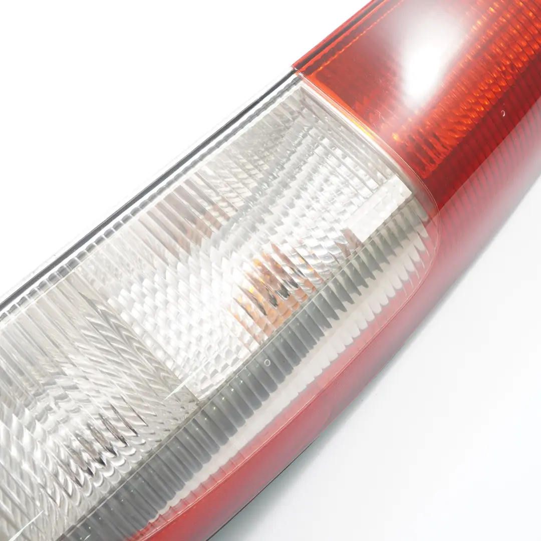  Feu Arriere Mercedes W639 Vito Panneau Lateral Droit TAIWAN - SKU A6398201764-TAIWAN - Numéro de pièce A6398201764
