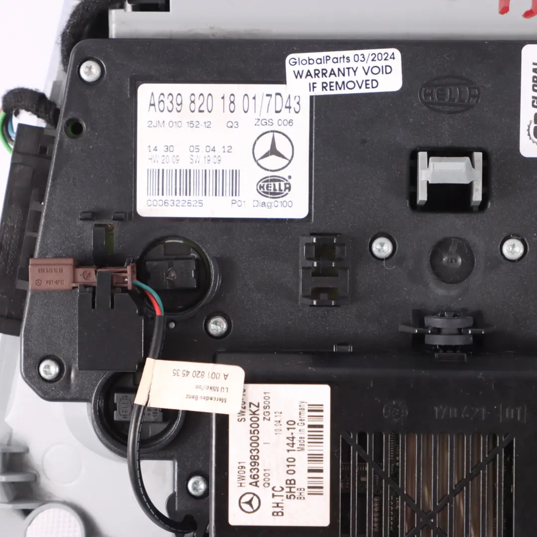 Luce interna del tetto Controllo clima per Mercedes Viano W639 con numero di parte A6398201801 Mercedes Viano W639 Luce interna del tetto Controllo clima - SKU A6398201801 - Numero di parte A6398201801