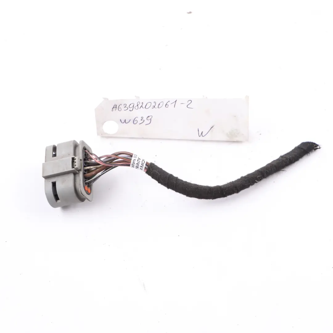 Luz Delantera Izquierda Enchufe Cableado A0525455626 para Mercedes Vito W639 con número de pieza A6398202061 Mercedes Vito W639 Luz Delantera Izquierda Enchufe Cableado A0525455626 - SKU A6398202061-2 - Número de pieza A6398202061