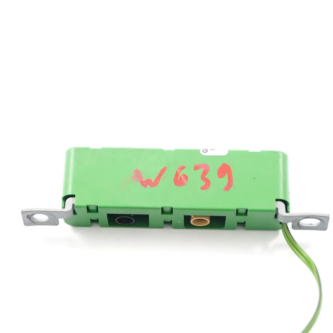 Aerial Antenna Amplifier Booster Unit to Mercedes Vito Viano W639 with Part number A6398202289 Mercedes Vito Viano W639 Aerial Antenna Amplifier Booster Unit - SKU A6398202289 - Part number A6398202289