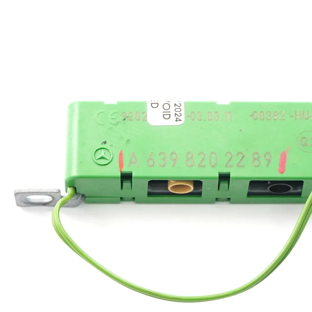 Unidad de control Antena Amplificador para Mercedes Vito Viano W639 con número de pieza A6398202289 Mercedes Vito Viano W639 Unidad de control Antena Amplificador - SKU A6398202289 - Número de pieza A6398202289