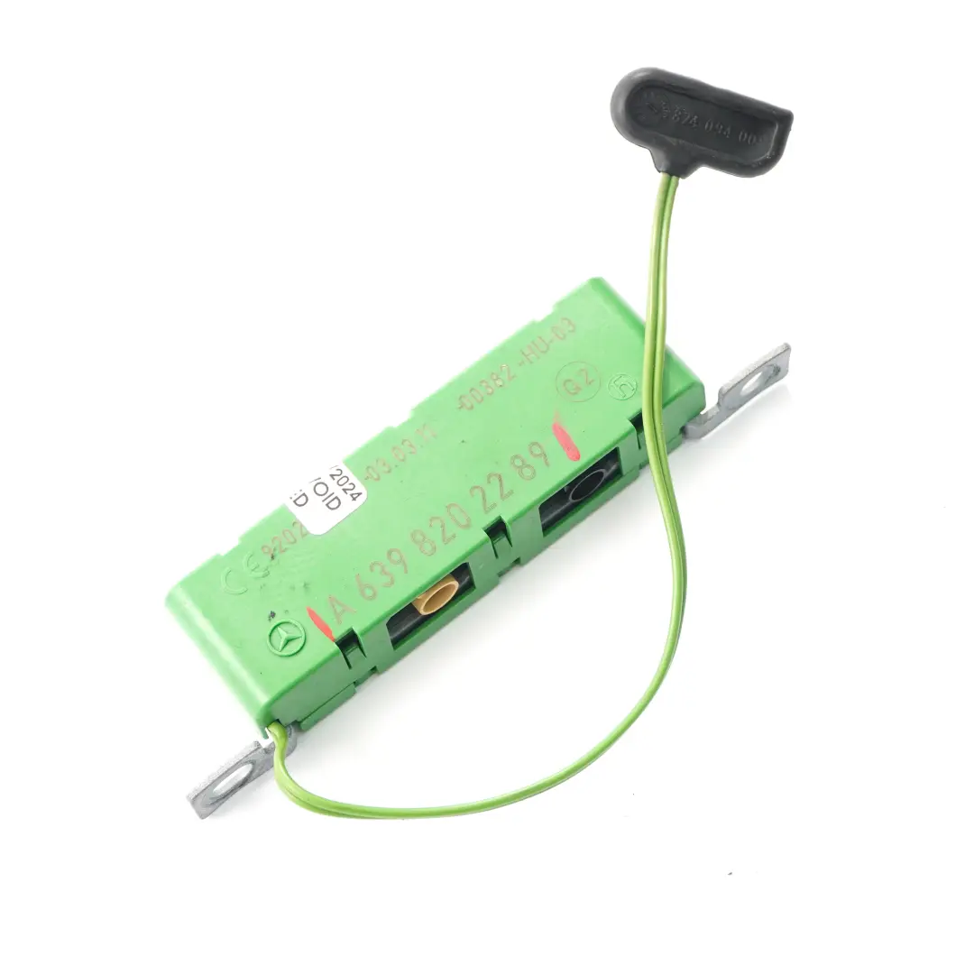 Unite d'amplification de l'antenne pour Mercedes Vito Viano W639 à propos du numéro de pièce A6398202289 Mercedes Vito Viano W639 Unite d'amplification de l'antenne - SKU A6398202289 - Numéro de pièce A6398202289