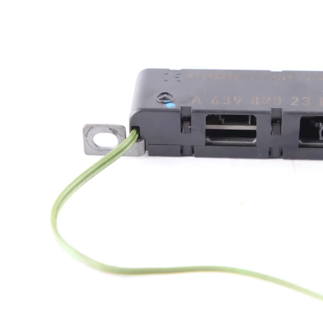 Aerial Antenna Amplifier Booster Unit to Mercedes Vito Viano W639 with Part number A6398202389 Mercedes Vito Viano W639 Aerial Antenna Amplifier Booster Unit - SKU A6398202389 - Part number A6398202389