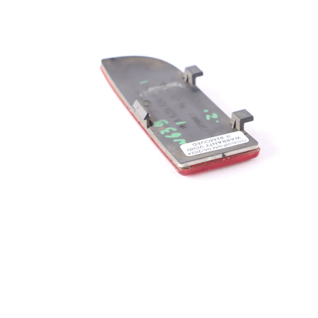 Paraurti Posteriore Sinistro Riflettore Lampada per Mercedes W639 Vito con numero di parte A6398260040 Mercedes W639 Vito Paraurti Posteriore Sinistro Riflettore Lampada - SKU A6398260040 - Numero di parte A6398260040