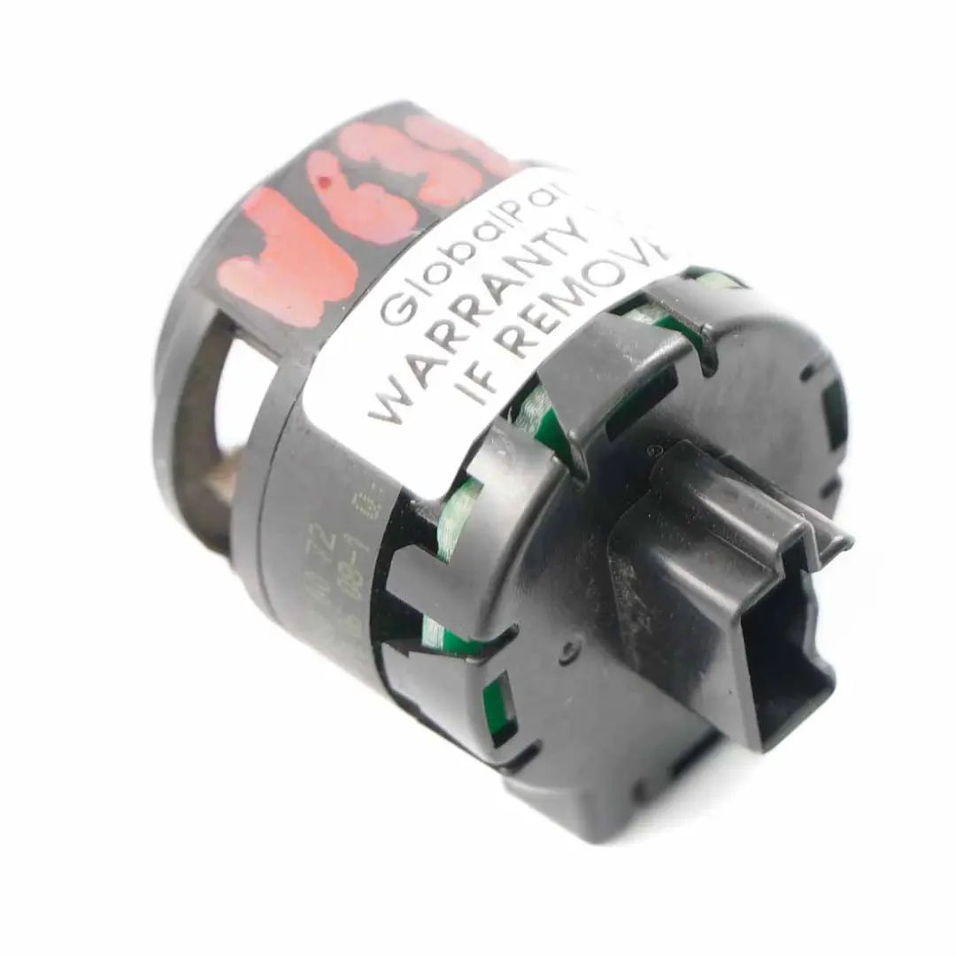 Temperature Sensor Interior Dash to Mercedes Vito Viano W639 with Part number A6398300072 Mercedes Vito Viano W639 Temperature Sensor Interior Dash - SKU A6398300072 - Part number A6398300072