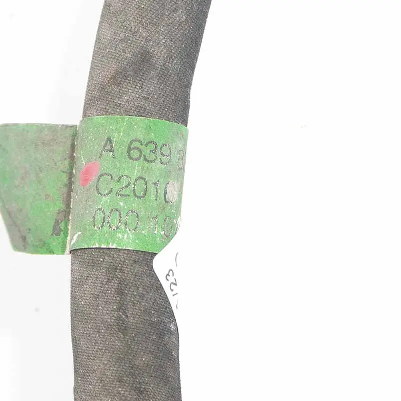 Przewód Wąż Rura Klimatyzacji do Mercedes Vito W639 o numerze A6398300115 Mercedes Vito W639 Przewód Wąż Rura Klimatyzacji - SKU A6398300115 - Numer Części A6398300115