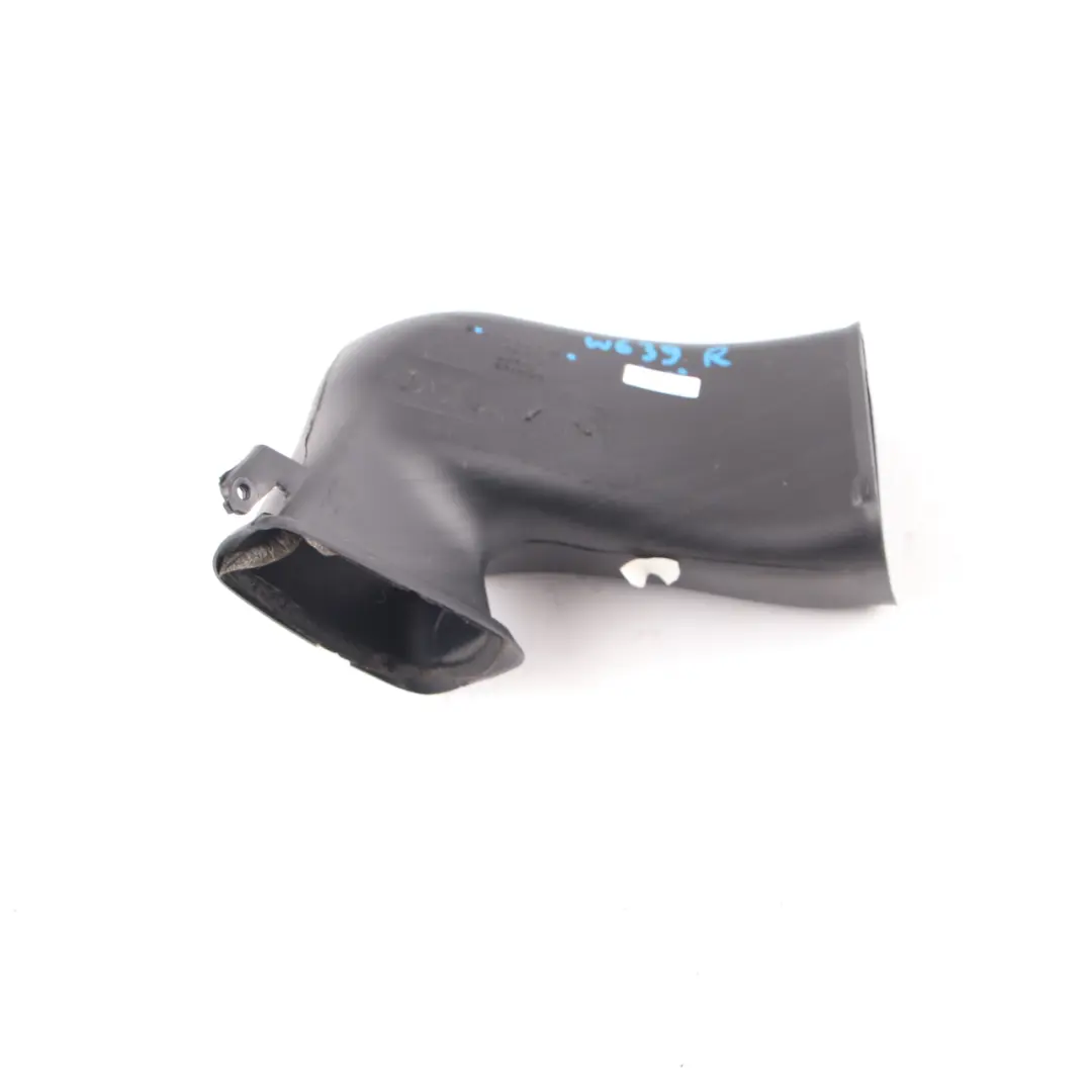 Canale ventilazione sbrinatore Trim destro per Mercedes Vito Viano W639 con numero di parte A6398300145 Mercedes Vito Viano W639 Canale ventilazione sbrinatore Trim destro - SKU A6398300145-1 - Numero di parte A6398300145