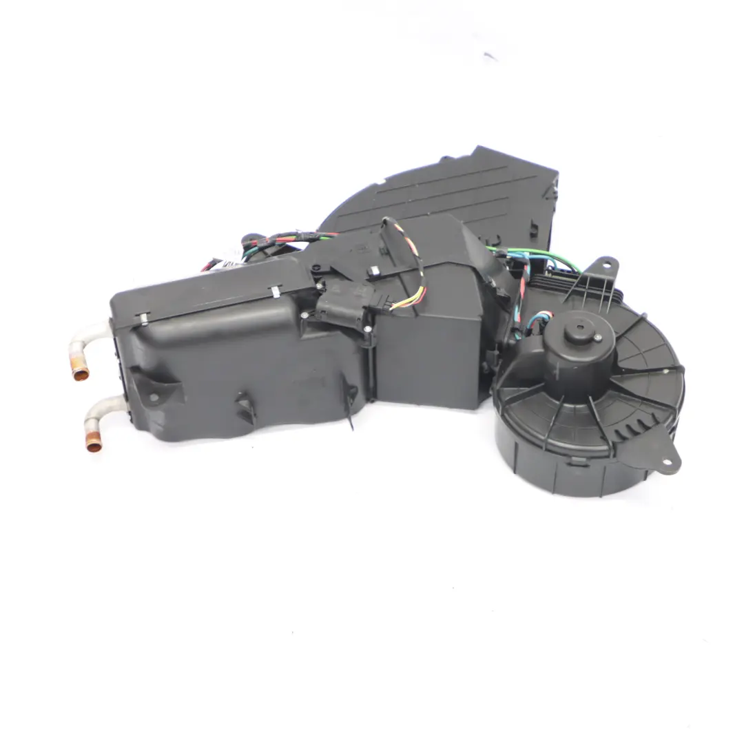  Soufflerie Mercedes Vito W639 Chauffage Ventilateur arrière Moteur - SKU A6398300161 - Numéro de pièce A6398300161