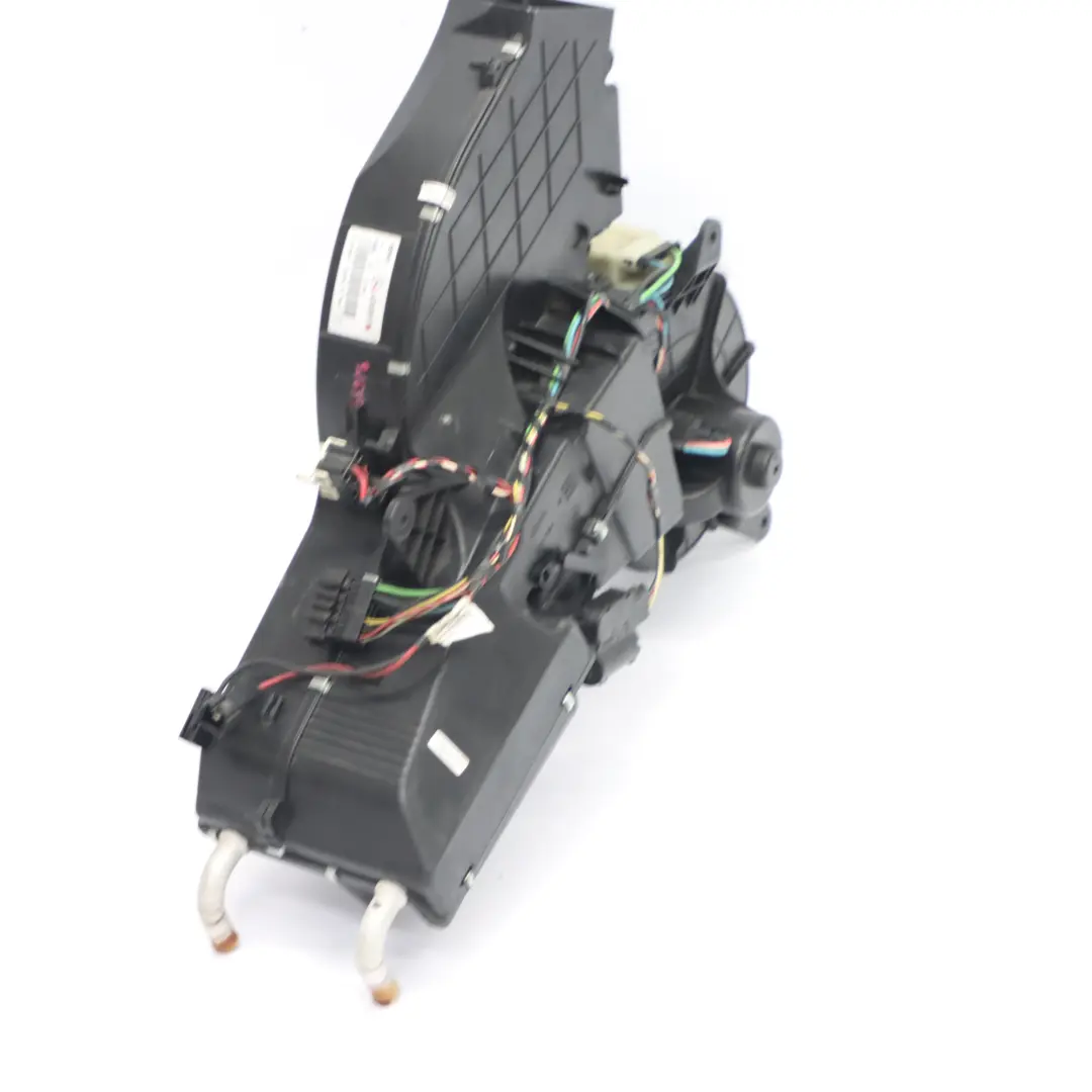  Soufflerie Mercedes Vito W639 Chauffage Ventilateur arrière Moteur - SKU A6398300161 - Numéro de pièce A6398300161