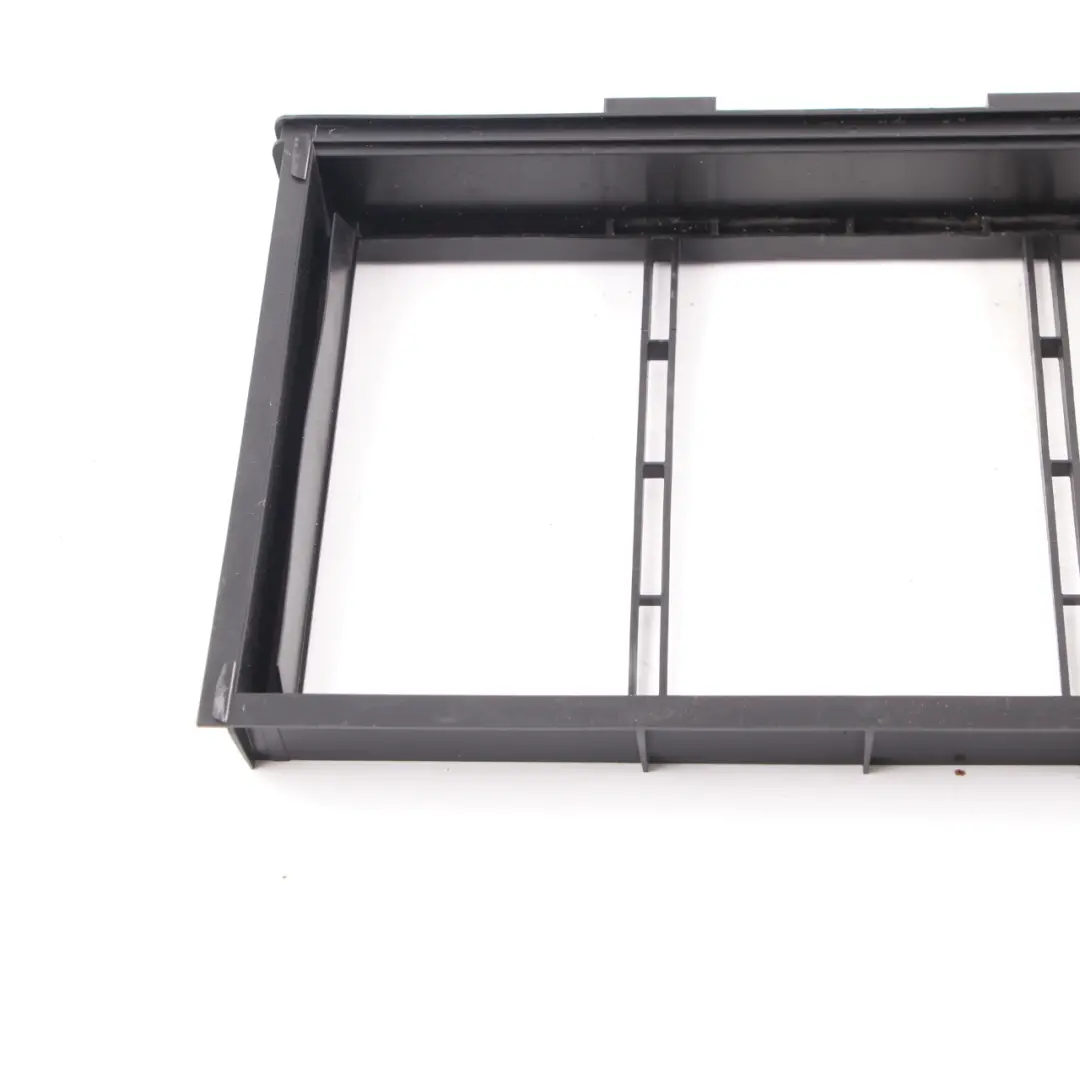 Mercedes Vito W639 Carcasa del Filtro de Aire Tapa Marco Soporte - SKU A6398300165 - Número de pieza A6398300165