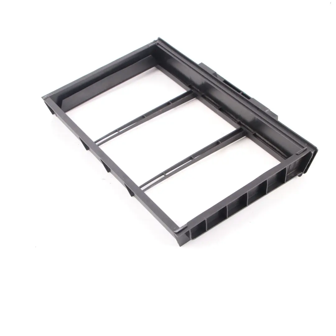 Mercedes Vito W639 Couvercle de filtre à air - SKU A6398300165 - Numéro de pièce A6398300165