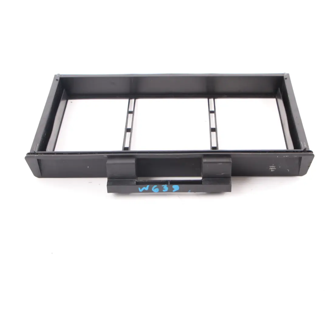 Mercedes Vito W639 Couvercle de filtre à air - SKU A6398300165 - Numéro de pièce A6398300165