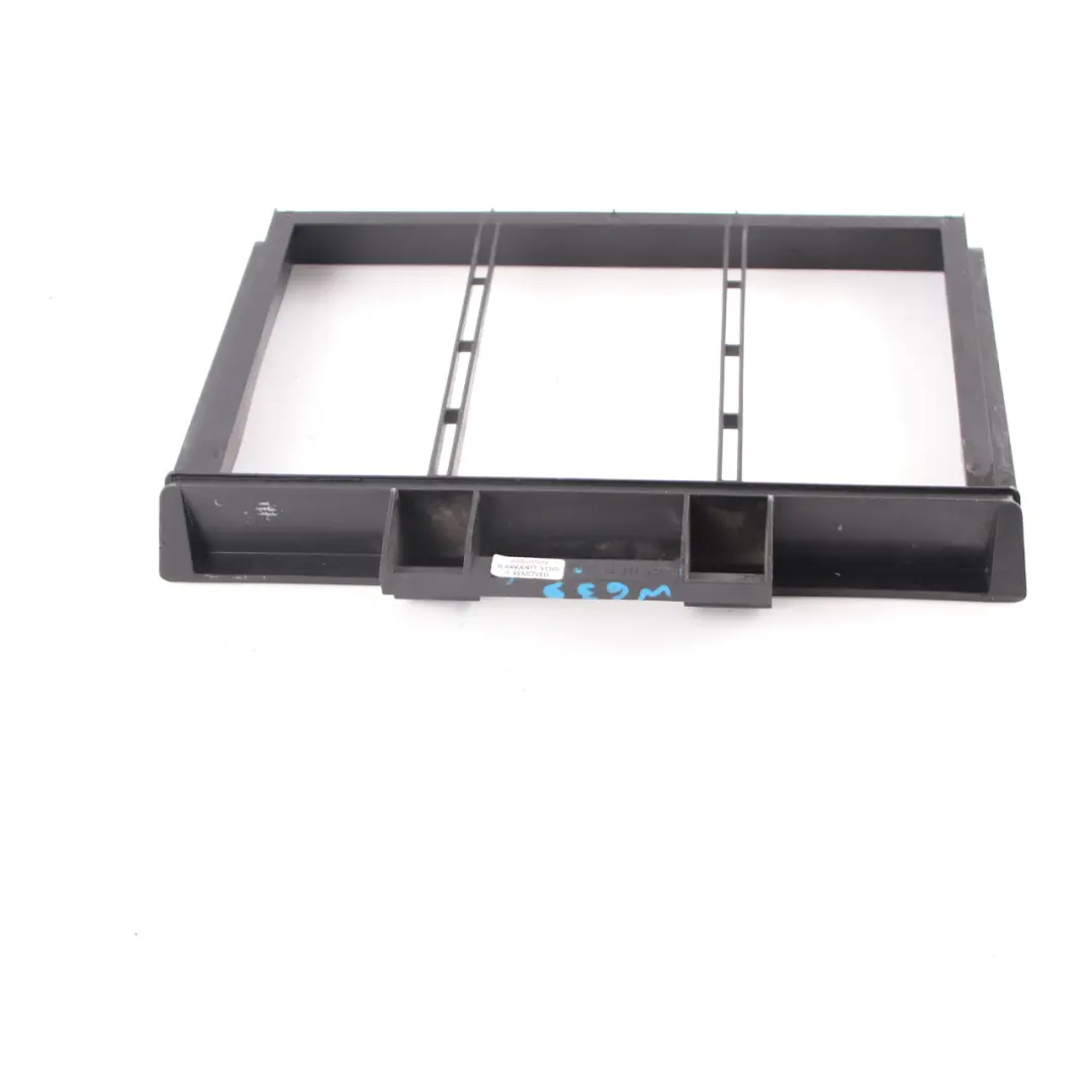 Mercedes Vito W639 Couvercle de filtre à air - SKU A6398300165 - Numéro de pièce A6398300165