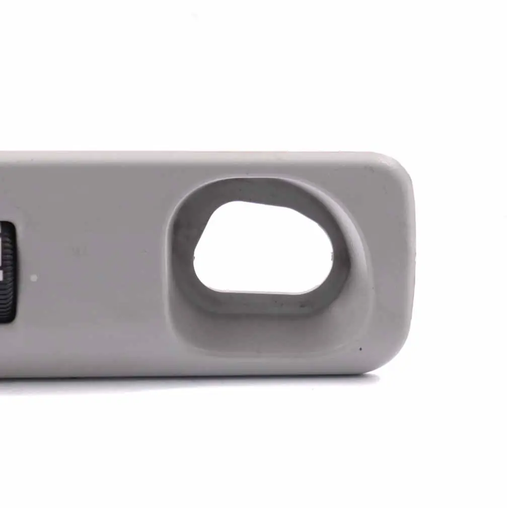 Griglia aerazione anteriore sinistra ugello tetto per Mercedes Vito W639 con numero di parte A6398300654 Mercedes Vito W639 Griglia aerazione anteriore sinistra ugello tetto - SKU A6398300654 - Numero di parte A6398300654