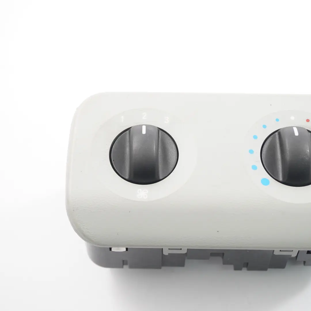 hintere Klimaanlage Schalttafel Air Con Unit Modul für Mercedes W639 mit Teilenummer A6398300685 Mercedes W639 hintere Klimaanlage Schalttafel Air Con Unit Modul - SKU A6398300685 - Teilenummer A6398300685