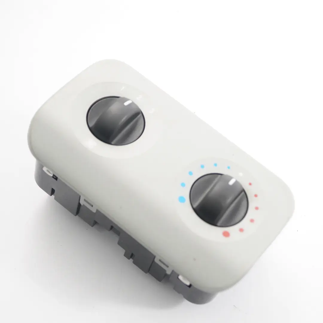 Panel Przełącznik Sterownik Klimatyzacji Tył do Mercedes W639 o numerze A6398300685 Mercedes W639 Panel Przełącznik Sterownik Klimatyzacji Tył - SKU A6398300685 - Numer Części A6398300685