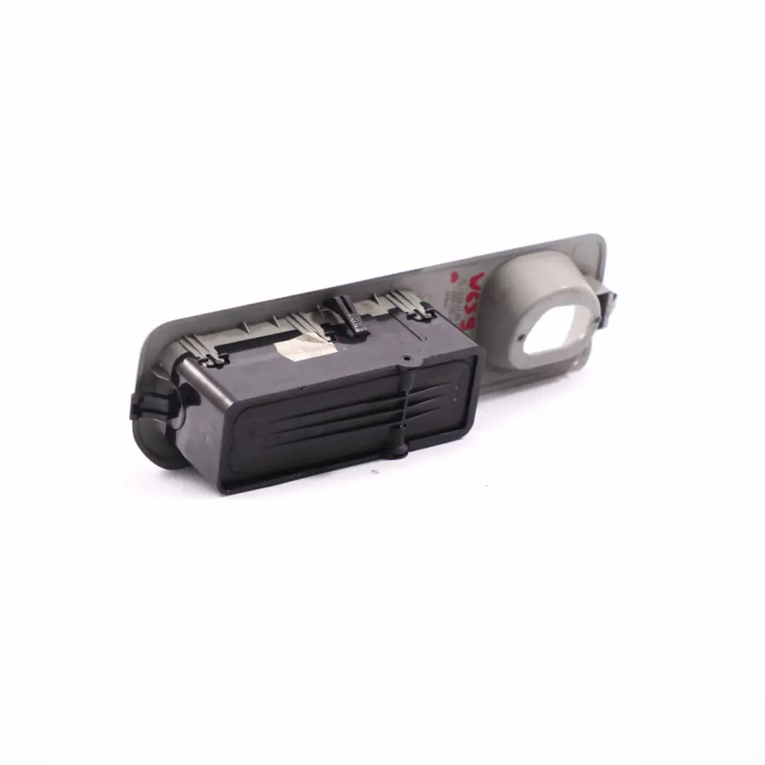 Rejilla ventilación Tobera techo trasera derecha para Mercedes Vito W639 con número de pieza A6398300854 Mercedes Vito W639 Rejilla ventilación Tobera techo trasera derecha - SKU A6398300854 - Número de pieza A6398300854