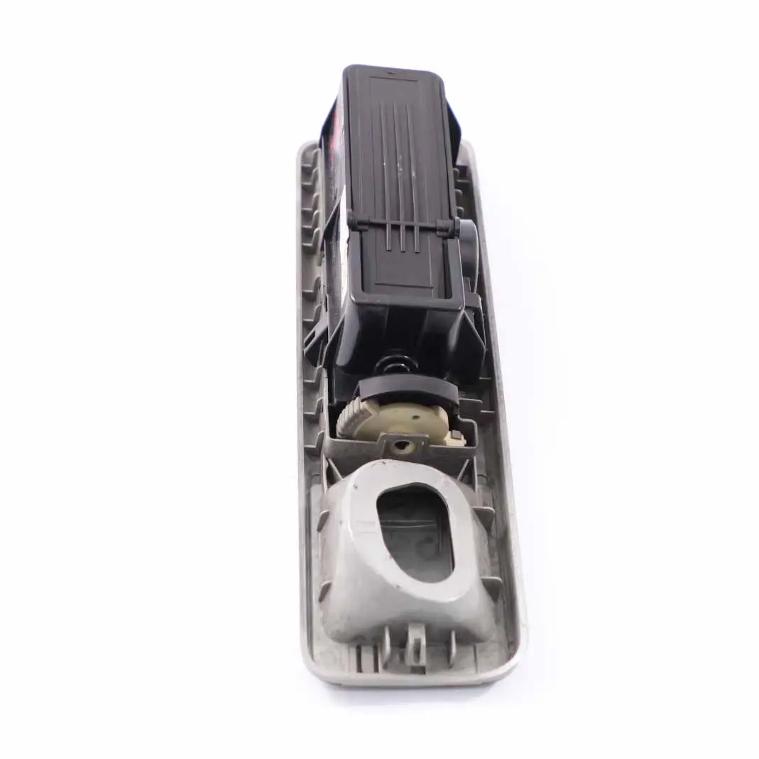 Mercedes Vito W639 Aire Ventilación Rejilla Tobera izquierda Gris - SKU A6398301954 - Número de pieza A6398301954