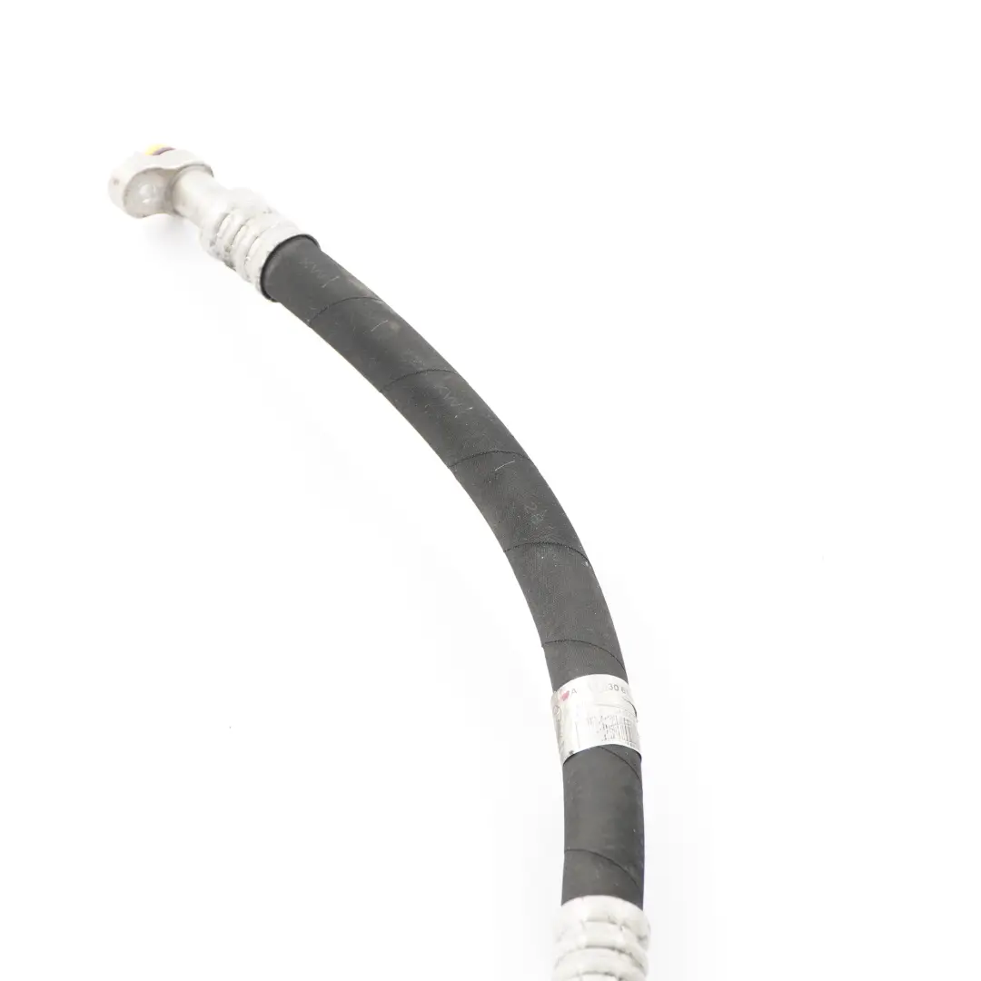 Tubo aspirazione aria condizionata Tubo compressore per Mercedes W639 con numero di parte A6398306115 Mercedes W639 Tubo aspirazione aria condizionata Tubo compressore - SKU A6398306115 - Numero di parte A6398306115