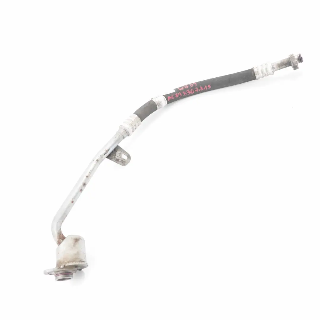 Przewód Wąż Rura Klimatyzacji do Mercedes Vito W639 o numerze A6398307115 Mercedes Vito W639 Przewód Wąż Rura Klimatyzacji - SKU A6398307115 - Numer Części A6398307115
