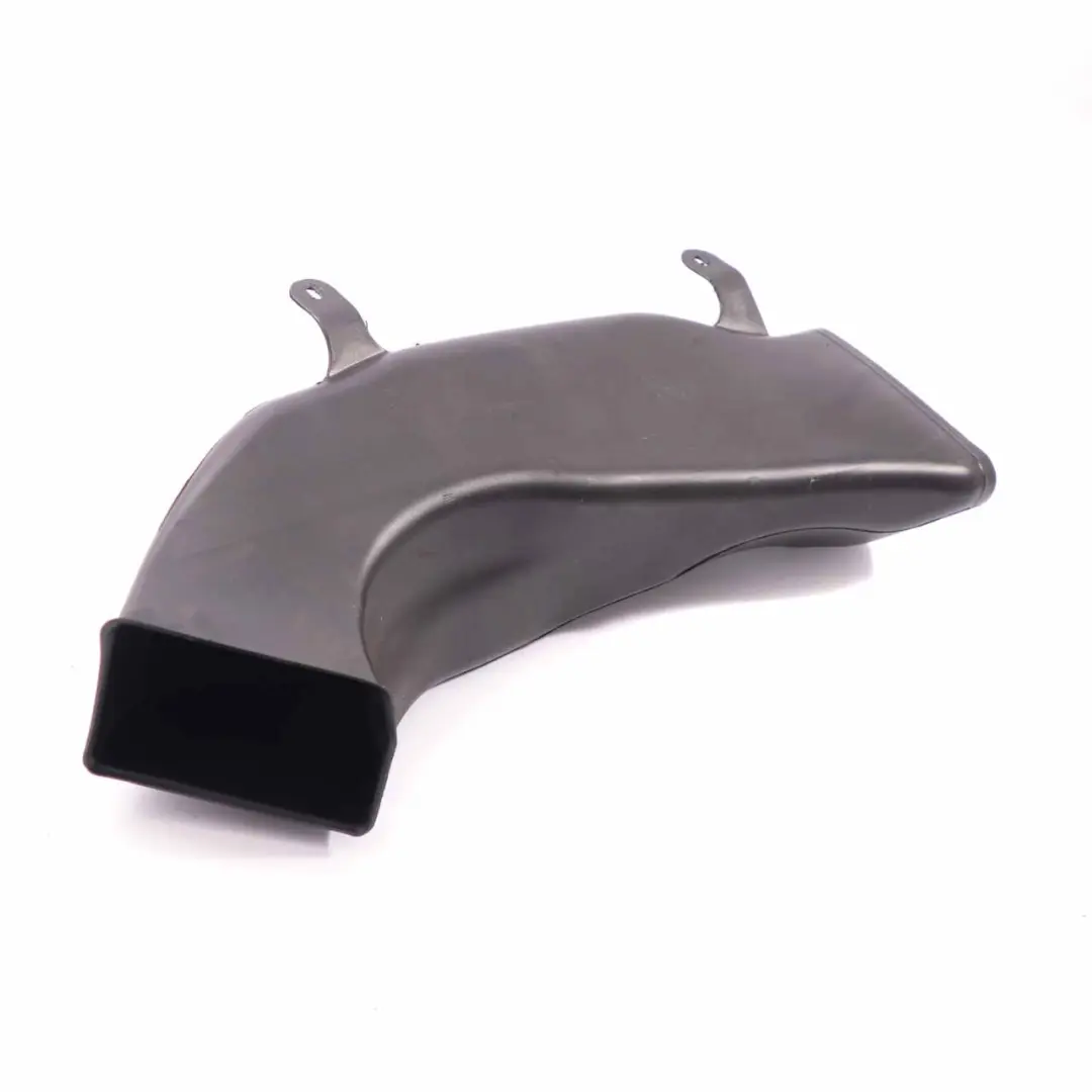 Condotto d'aria Tubo sfiato canale montante D sinistra per Mercedes W639 con numero di parte A6398311945 Mercedes W639 Condotto d'aria Tubo sfiato canale montante D sinistra - SKU A6398311945 - Numero di parte A6398311945