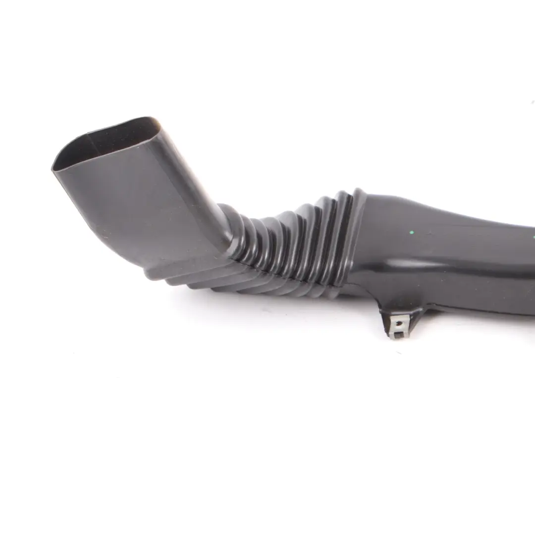 Intake Duct Hose Pipe Left Channel to Mercedes Vito W639 Air with Part number A6398313945 Mercedes Vito W639 Air Intake Duct Hose Pipe Left Channel - SKU A6398313945 - Part number A6398313945