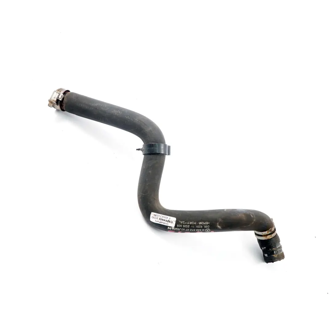 Tubo riscaldatore Mercedes W639 OM646 ritorno refrigerante acqua per con numero di parte A6398320793 Tubo riscaldatore Mercedes W639 OM646 ritorno refrigerante acqua - SKU A6398320793 - Numero di parte A6398320793