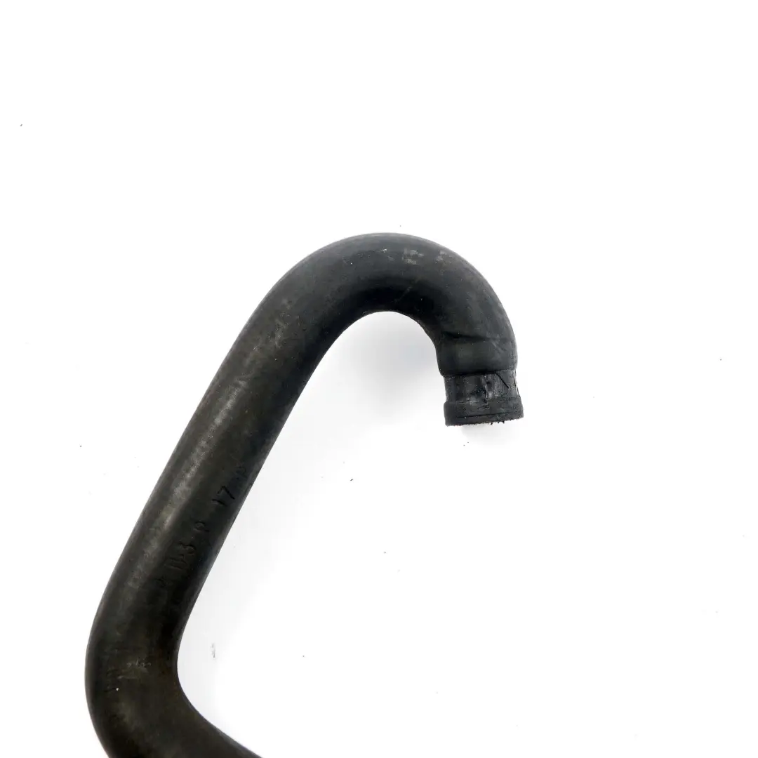 OM646 Echangeur de chaleur Tuyau de refroidissement par eau pour Mercedes Vito W639 à propos du numéro de pièce A6398325823 Mercedes Vito W639 OM646 Echangeur de chaleur Tuyau de refroidissement par eau - SKU A6398325823 - Numéro de pièce A6398325823