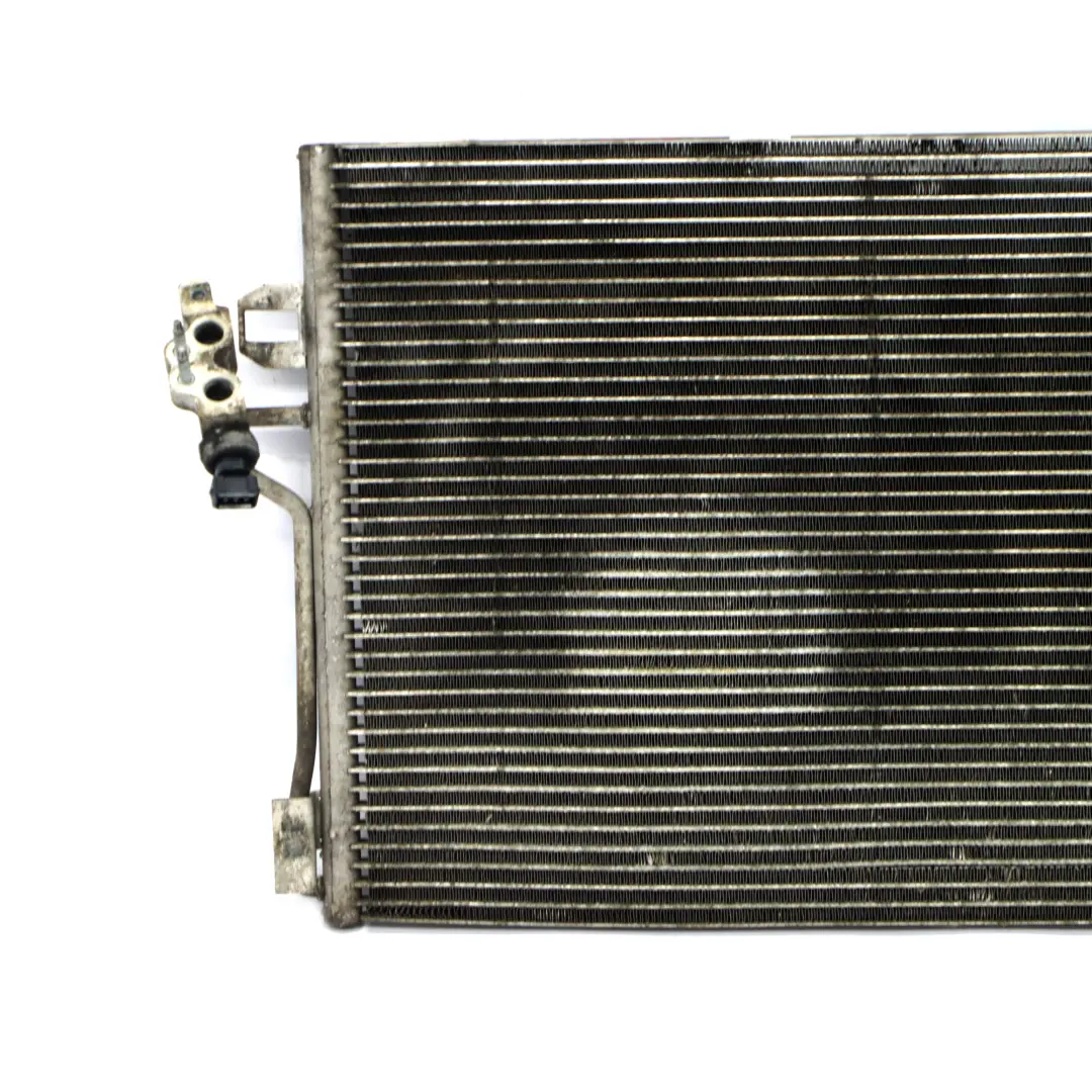 Acondicionado Refrigeración Radiador Condensador A/C para Mercedes W639 con número de pieza A6398350270 Mercedes W639 Acondicionado Refrigeración Radiador Condensador A/C - SKU A6398350270 - Número de pieza A6398350270