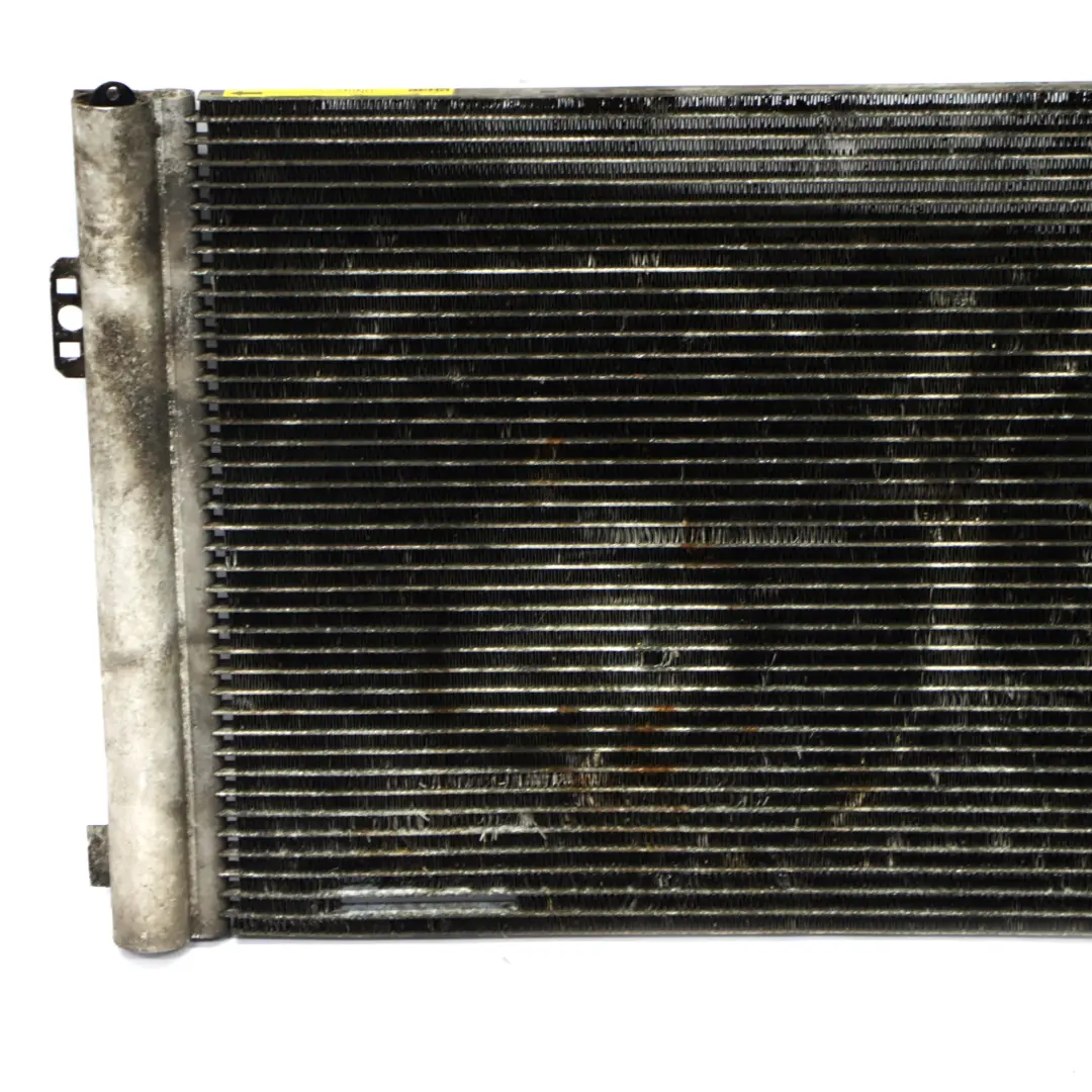 Acondicionado Refrigeración Radiador Condensador A/C para Mercedes W639 con número de pieza A6398350270 Mercedes W639 Acondicionado Refrigeración Radiador Condensador A/C - SKU A6398350270 - Número de pieza A6398350270