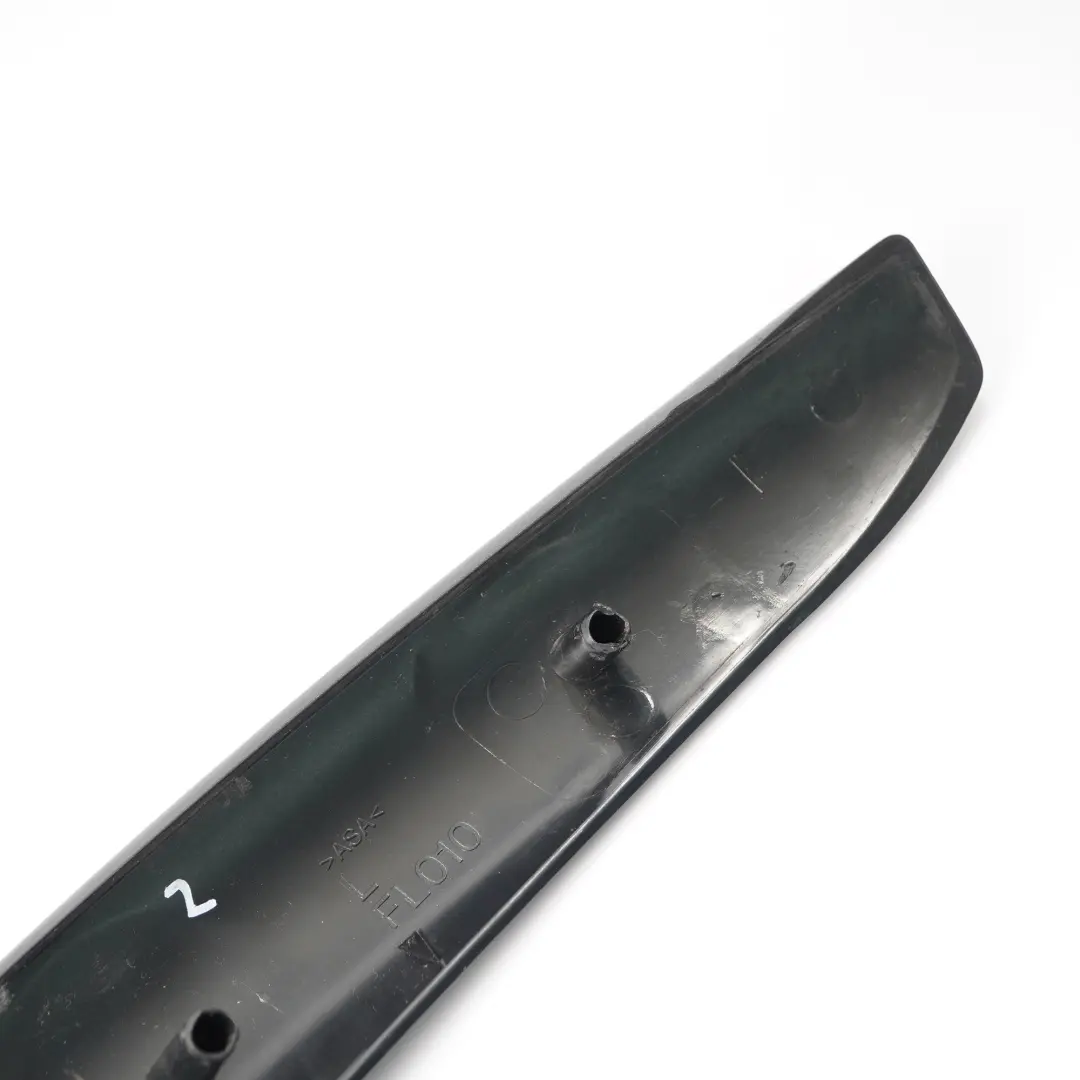 Gauche Baguette de Porte Garniture d'Etanchéité pour Mercedes Vito W639 Avant à propos du numéro de pièce A6398490603 Mercedes Vito W639 Avant Gauche Baguette de Porte Garniture d'Etanchéité - SKU A6398490603 - Numéro de pièce A6398490603