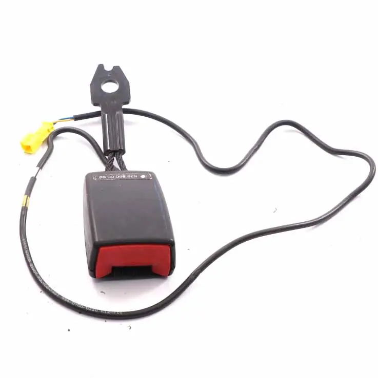 Boucle de ceinture de sécurité Siège avant pour Mercedes Vito W639 à propos du numéro de pièce A6398600069 Mercedes Vito W639 Boucle de ceinture de sécurité Siège avant - SKU A6398600069 - Numéro de pièce A6398600069