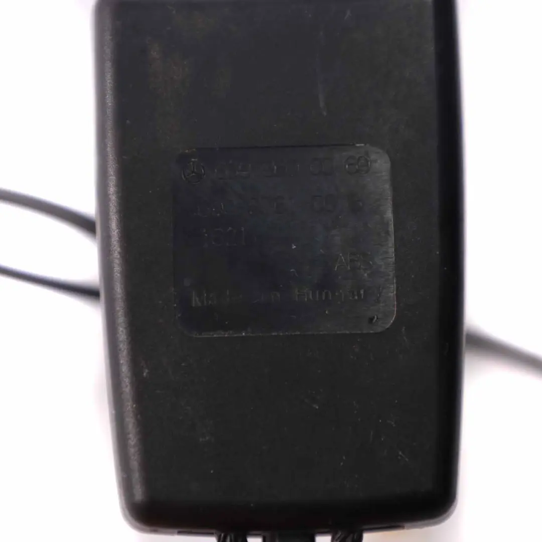 Boucle de ceinture de sécurité Siège avant pour Mercedes Vito W639 à propos du numéro de pièce A6398600069 Mercedes Vito W639 Boucle de ceinture de sécurité Siège avant - SKU A6398600069 - Numéro de pièce A6398600069
