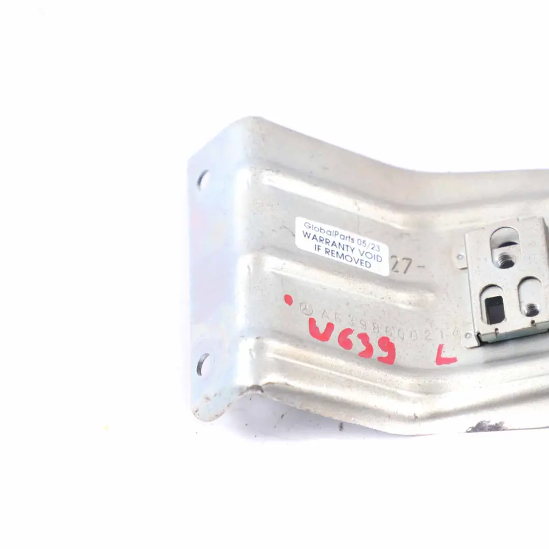 Support de fixation montant C gauche Coffre pour Mercedes W447 W639 à propos du numéro de pièce A6398600214 Mercedes W447 W639 Support de fixation montant C gauche Coffre - SKU A6398600214 - Numéro de pièce A6398600214