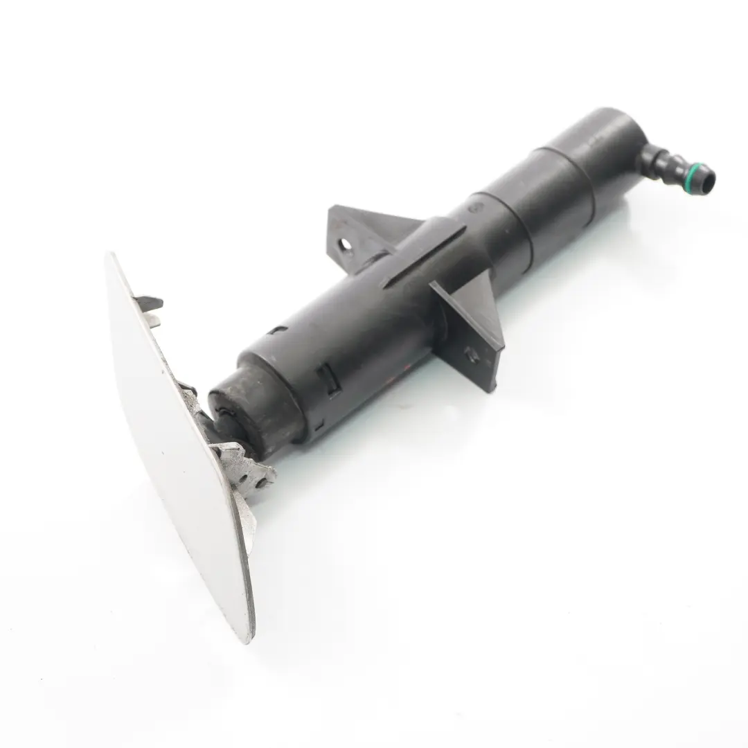 Ugello telescopico lavafari destro Argento brillante - 9744 per Mercedes W639 con numero di parte A6398600547 Mercedes W639 Ugello telescopico lavafari destro Argento brillante - 9744 - SKU A6398600547-BRS - Numero di parte A6398600547