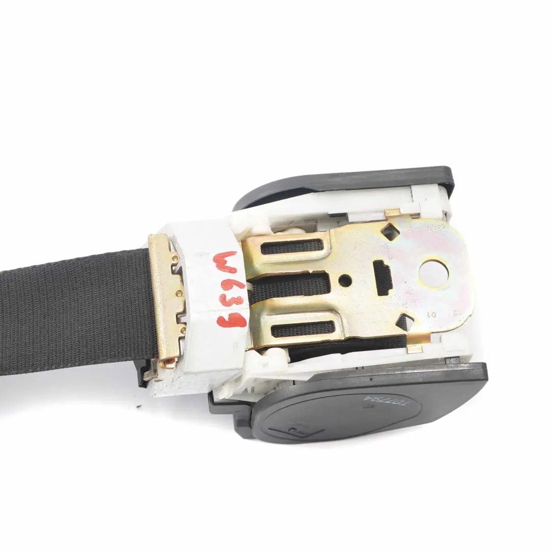 Seatbelt Rear Left Right N/O/S Seat Belt to Mercedes Vito Viano W639 with Part number A6398600985 Mercedes Vito Viano W639 Seatbelt Rear Left Right N/O/S Seat Belt - SKU A6398600985 - Part number A6398600985