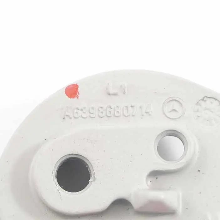 Rete Portabagagli Bagagliaio Gancio Montaggio Staffa Sinistro per Mercedes Vito W639 con numero di parte A6398680714 Mercedes Vito W639 Rete Portabagagli Bagagliaio Gancio Montaggio Staffa Sinistro - SKU A6398680714 - Numero di parte A6398680714