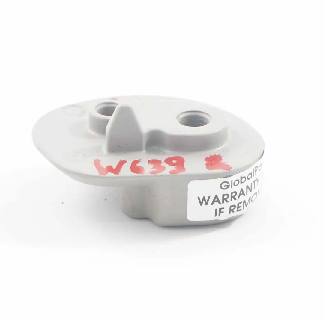 Gancho de Equipaje Ojo Clip Montaje Soporte Derecho para Mercedes Vito W639 Cargo con número de pieza A6398680814 Mercedes Vito W639 Cargo Gancho de Equipaje Ojo Clip Montaje Soporte Derecho - SKU A6398680814 - Número de pieza A6398680814