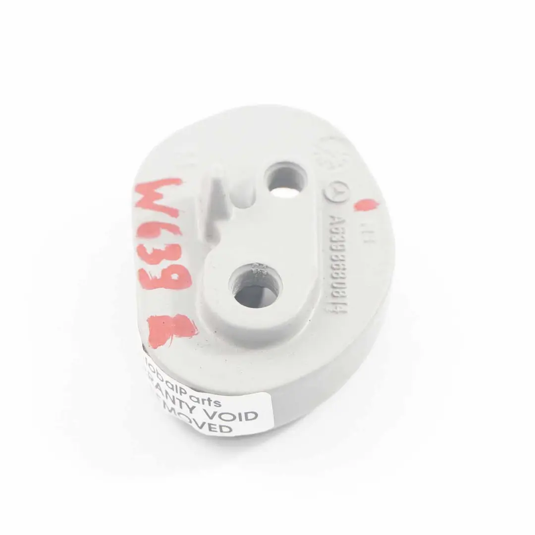 Gancho de Equipaje Ojo Clip Montaje Soporte Derecho para Mercedes Vito W639 Cargo con número de pieza A6398680814 Mercedes Vito W639 Cargo Gancho de Equipaje Ojo Clip Montaje Soporte Derecho - SKU A6398680814 - Número de pieza A6398680814