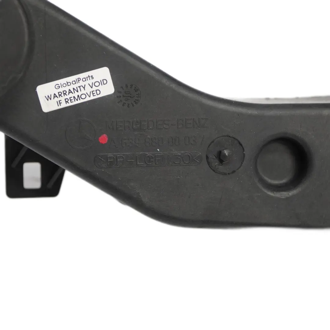 Supporto Chiusura Maschera Frontale Irrigidimento Supporto per Mercedes Vito W639 con numero di parte A6398800003 Mercedes Vito W639 Supporto Chiusura Maschera Frontale Irrigidimento Supporto - SKU A6398800003 - Numero di parte A6398800003