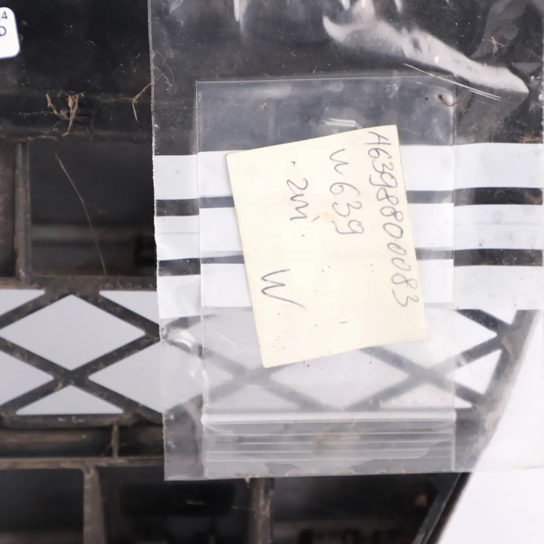 Hood Bonnet Grille Front Radiator Trim Panel Silver Chrome to Mercedes Vito W639 with Part number A6398800083 Mercedes Vito W639 Hood Bonnet Grille Front Radiator Trim Panel Silver Chrome - SKU A6398800083 - Part number A6398800083