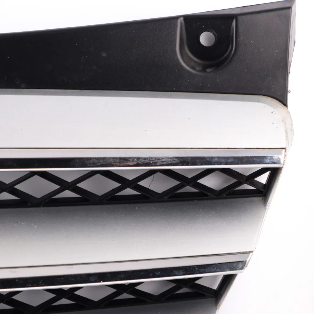 Capó Rejilla Delantera Radiador Trim Panel Plata Cromo para Mercedes Vito W639 con número de pieza A6398800083 Mercedes Vito W639 Capó Rejilla Delantera Radiador Trim Panel Plata Cromo - SKU A6398800083 - Número de pieza A6398800083