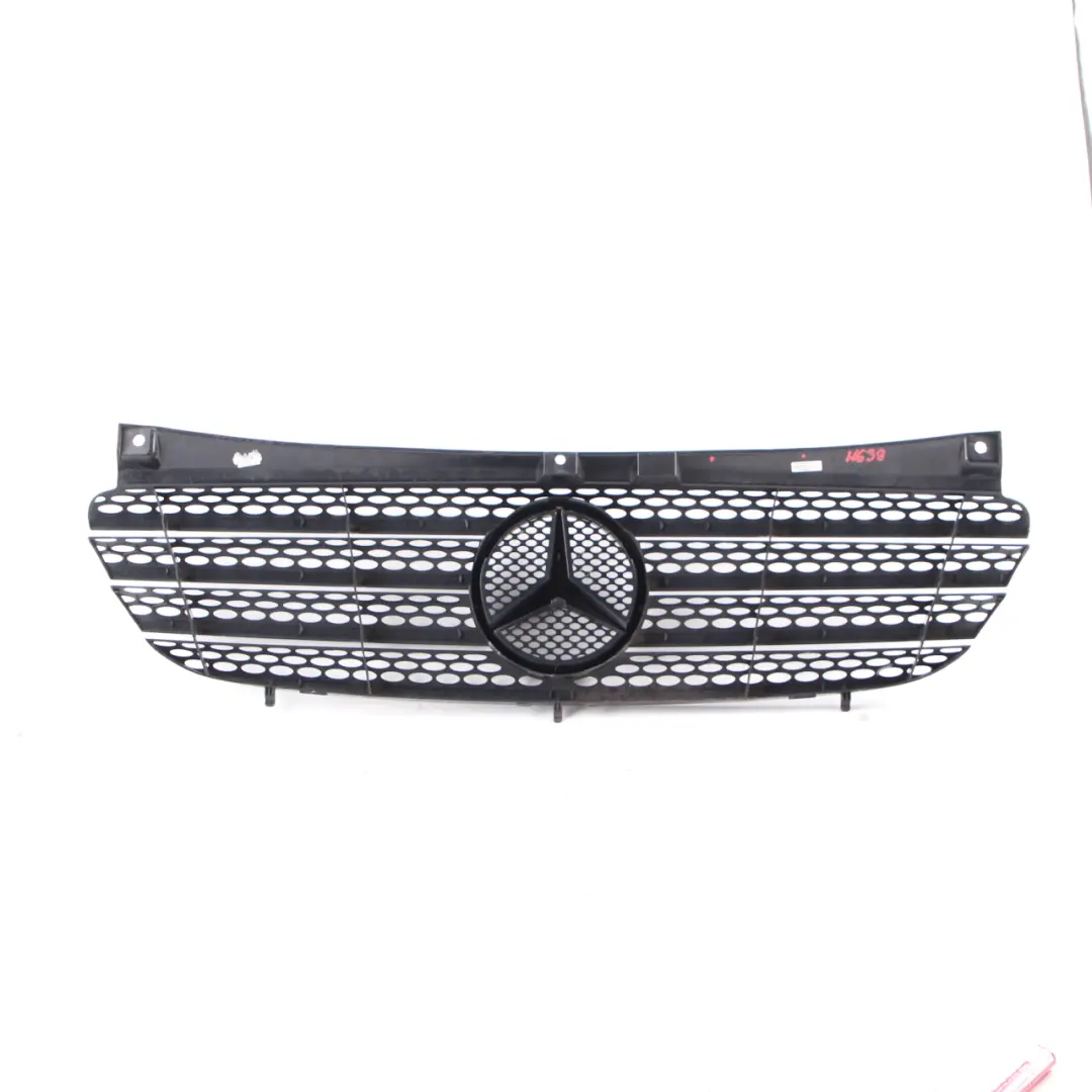 Atrapa Chłodnicy Grill Kratka do MERCEDES Vito Viano W639 o numerze A6398800185 MERCEDES Vito Viano W639 Atrapa Chłodnicy Grill Kratka - SKU A6398800185 - Numer Części A6398800185