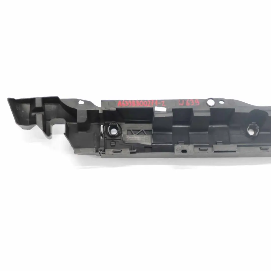 Paraurti posteriore Supporto Staffa Centrale Mercedes Vito W639 - SKU A6398800271-2 - Numero di parte A6398800271