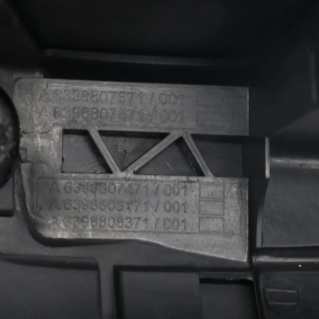 Mercedes Vito W639 Soporte Central Para Parachoques Trasero - SKU A6398800271-2 - Número de pieza A6398800271